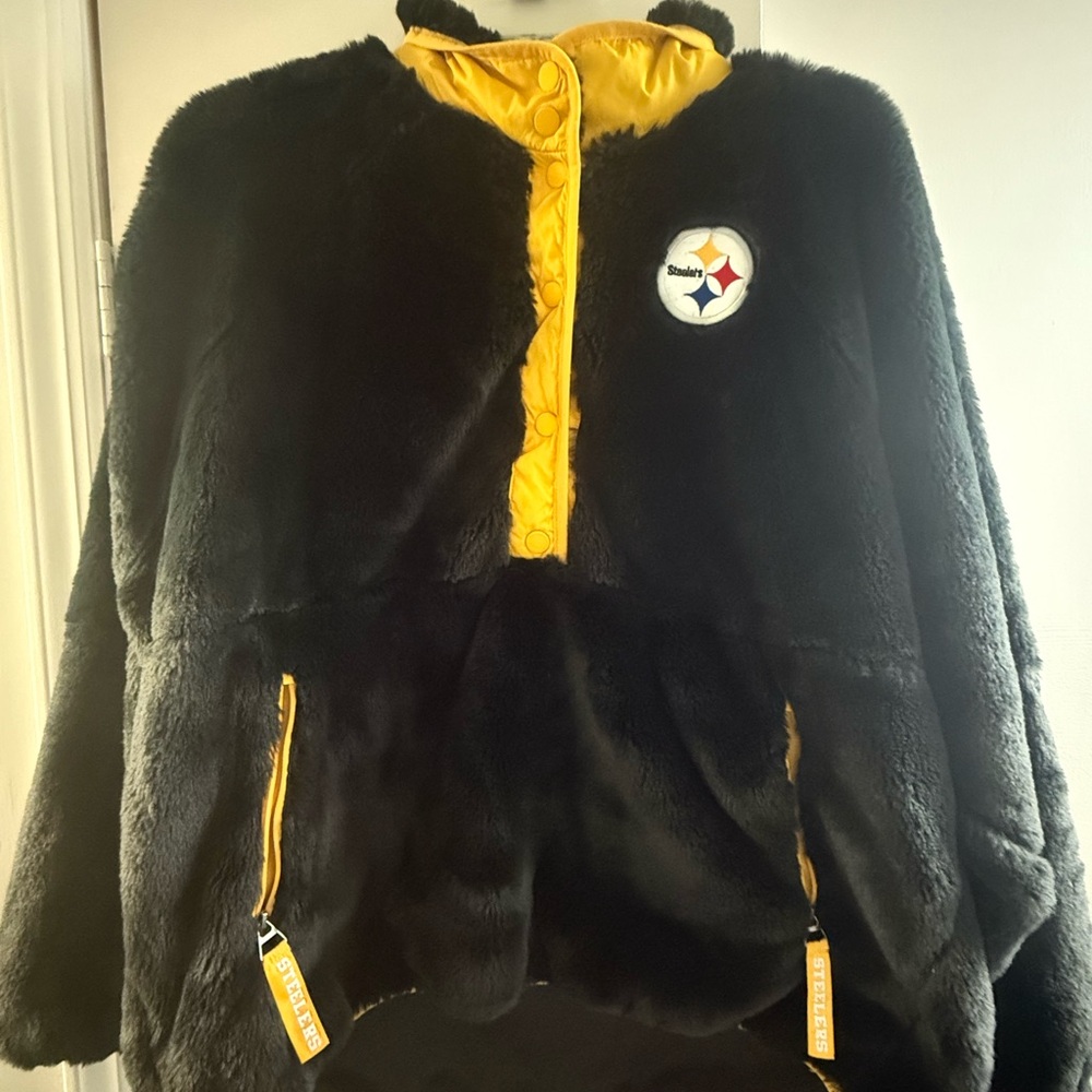 Pittsburgh Steelers Black and Yellow Fleece Jacket
